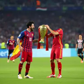 Messi parabeniza Espanha pelo título