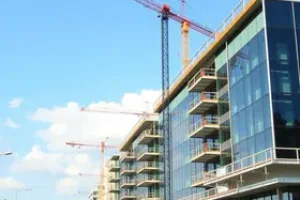 juros altos varejo construção