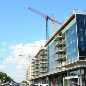 juros altos varejo construção
